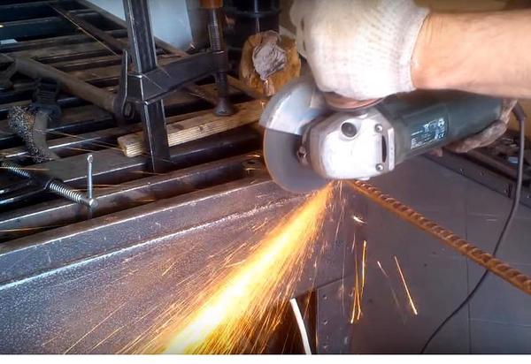 Высокая теплая грядка с фундаментом из тротуарной плитки пошагово. Фото и видео